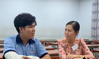 Chia sẻ 'bất ngờ' của giám thị viết bài giúp thí sinh thi vào 10 ở TPHCM