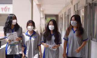 Nóng cuộc đua vào lớp 10 ở TPHCM: Cơ hội nào để trúng tuyển?