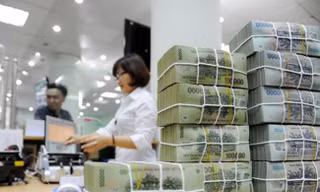Thu ngân sách tăng thần kỳ vào những ngày cuối năm.