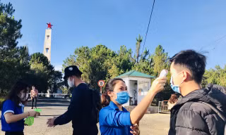 Đoàn trường ĐH Đà Lạt thành lập “Tổ phản ứng nhanh” đón sinh viên 