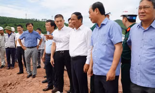 Hoàn thành dự án Cam Lộ - La Sơn trước ngày 30/10