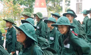 Thanh thiếu niên Thừa Thiên-Huế, Đắk Lắk hào hứng với học kỳ trong quân đội
