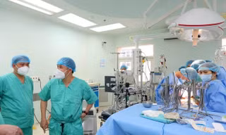 Ê kíp ghép tim xuyên Việt vừa lập hai kỷ lục đón nhận điều bất ngờ