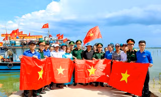 Tuổi trẻ cả nước hướng về biển, đảo và môi trường