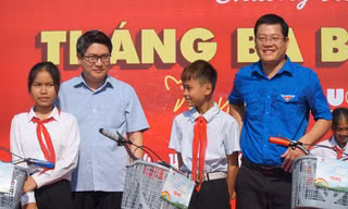 Tuổi trẻ thành phố Huế hướng về biên cương Tổ quốc