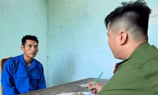 Vờ hỏi ranh giới đất rừng rồi ra tay cướp tiền, điện thoại của người dân
