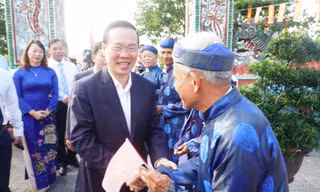 Thường trực Ban Bí thư Võ Văn Thưởng dự ngày hội đại đoàn kết toàn dân tộc tại Huế