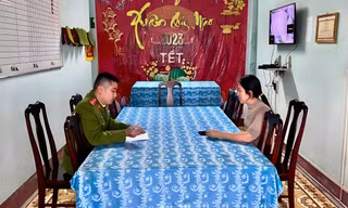 Nhờ công an lấy lại 100 triệu đồng do chuyển nhầm tài khoản