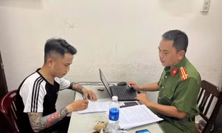 Bắt đối tượng cho dân nghèo vay tiền với lãi suất 'cắt cổ' 365%/năm