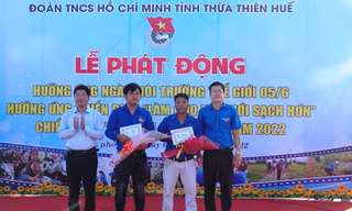 Khen thưởng 2 thanh niên dũng cảm cứu 6 học sinh đuối nước tại TT-Huế