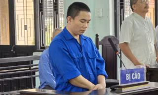 Giáo viên lừa ‘chạy’ trường, chiếm đoạt hơn 2 tỷ đồng để chơi vé số 