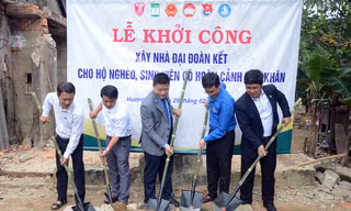 Tuổi trẻ Đại học Huế xây nhà nhân ái tặng gia đình sinh viên khó khăn