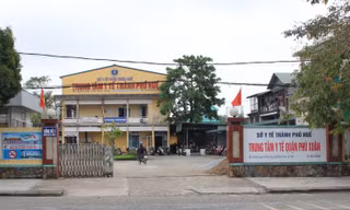 Người lao động tại các cơ sở y tế ở Huế lại ‘than’ bị nợ lương