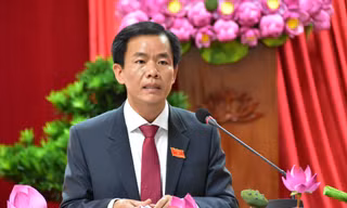 Ông Nguyễn Văn Phương, Phó Chủ tịch UBND tỉnh TT-Huế, được tín nhiệm bầu giữ chức Chủ tịch UBND tỉnh TT-Huế, nhiệm kỳ 2021-2026