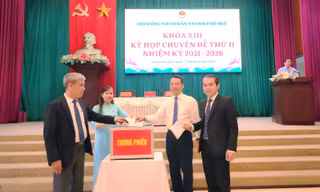 Bí thư Thành ủy và Chủ tịch UBND TP Huế đạt 100% phiếu tín nhiệm cao