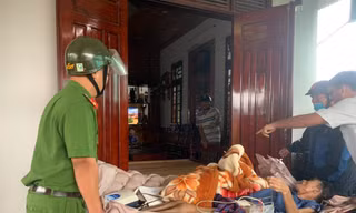 TT-Huế: Công an, quân đội căng sức hỗ trợ di dời dân đến nơi an toàn