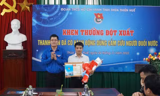 Khen thưởng đột xuất thanh niên dũng cảm cứu cô gái đuối nước