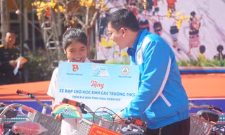 Xuân đoàn kết, Tết thắm tình quân dân