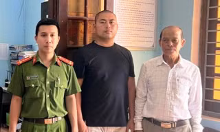 Đòi nợ thay người khác, 4 đối tượng bị khởi tố, tạm giam