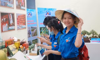 Khai trương 'Không gian triển lãm số' thanh niên TT-Huế 