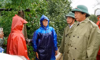 Phó Thủ tướng: Đảm bảo an toàn tính mạng người dân là trên hết