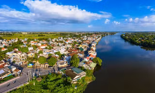 Khu phố cổ Bao Vinh nổi tiếng ven sông Hương nguy cơ 'biến mất'