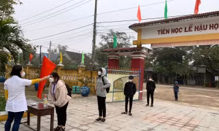 Học sinh mầm non, lớp 1 và lớp 6 tại TT-Huế quay lại trường như thế nào?