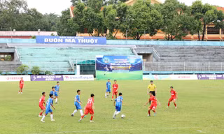 Chủ nhà Đăk Lăk thắng trận ra quân giải bóng đá thiếu niên toàn quốc 2024