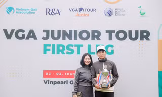 Đoàn Uy bảo vệ thành công ngôi vô địch chặng 1 VGA Junior Tour