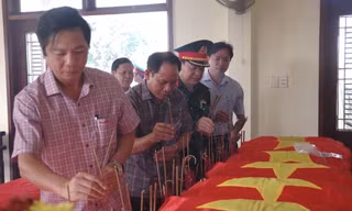 Quảng Trị tìm thân nhân liệt sĩ liên quan hài cốt chứa nhiều di vật, hình ảnh