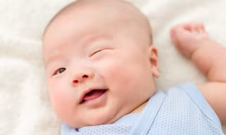 Tác dụng không ngờ khi bạn chớp mắt