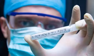 3 cách chữa trị COVID-19 tiềm năng