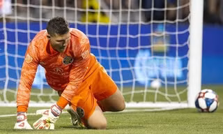 Tình huống sút penalty hiếm thấy ở giải hạng 3 Thổ Nhĩ Kỳ