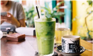 Cà phê vintage mô phỏng Hội An mộng mơ trong khu chung cư “sống ảo” nhất Sài Gòn