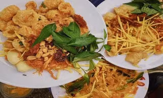 Da heo trộn giòn tan và bánh cam tuổi thơ ngọt ngào dành cho các cô nàng mê ăn vặt 