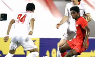 U23 Singapore thắng đậm Philippines