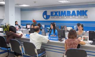 Nhóm cổ đông ‘mải đấu đá’ đã mất đi cơ hội kinh doanh của Eximbank?