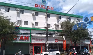 Phòng khám đa khoa Đức An sử dụng 6 người Trung Quốc trái phép. Ảnh Lữ Hồ