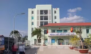 BV Bệnh nhiệt đới Khánh Hoà được chuyển sang mô hình BV dã chiến. Ảnh LỮ HỒ