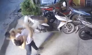 Điều tra vụ nam thanh niên bị đối tác của mẹ chặn đường đánh nhập viện 