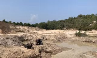 Khánh Hoà xử lý người đứng đầu để xảy ra khai thác khoáng sản trái phép