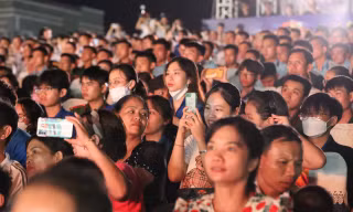 Sức hút mạnh mẽ về tình yêu biển đảo.