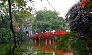 Hà Nội được đánh giá là thành phố du lịch rẻ nhất thế giới