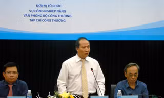 Thứ trưởng Cao Quốc Hưng chủ trì cuộc hội thảo. Ảnh: MĐ