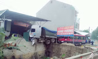 Hiện trường vụ tai nạn. Ảnh: otofun.