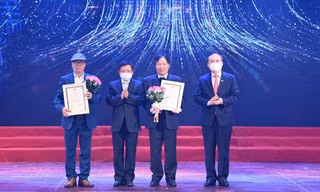 Nhạc sĩ người Mông Cổ giành Giải đặc biệt cuộc thi sáng tác ca khúc "Hát lên Việt Nam"