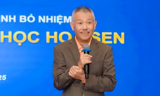 'Giáo sư quần đùi' Trương Nguyện Thành về lại trường cũ làm Phó chủ tịch Hội đồng cố vấn