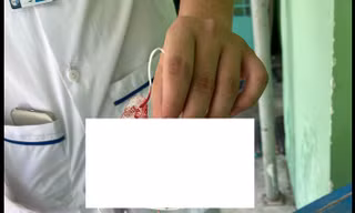 Nữ sinh viên gọi người yêu tới đánh bạn cùng lớp nhập viện