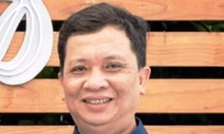 Tiên trách kỷ...
