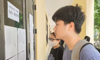 Điểm sàn ngành báo chí cao nhất Trường ĐH Khoa học Xã hội và Nhân văn TPHCM
